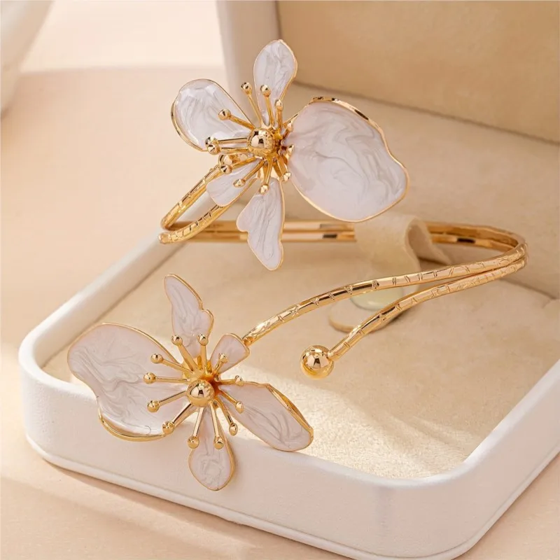 1pc Elegant & Sexy Floral Open Cuff Armlet for Women Vintage Enamel Glaze Craft Flower Open Arm Ring Jewelry Gift