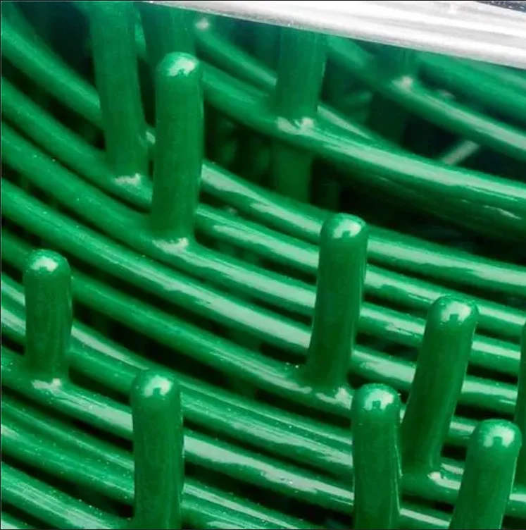 Green Wire Mesh Roll Green PVC Coated, 7.5cm x10cm Hole, 2mm Wire Thickness, for Window Guards Vegetable Crop Protection