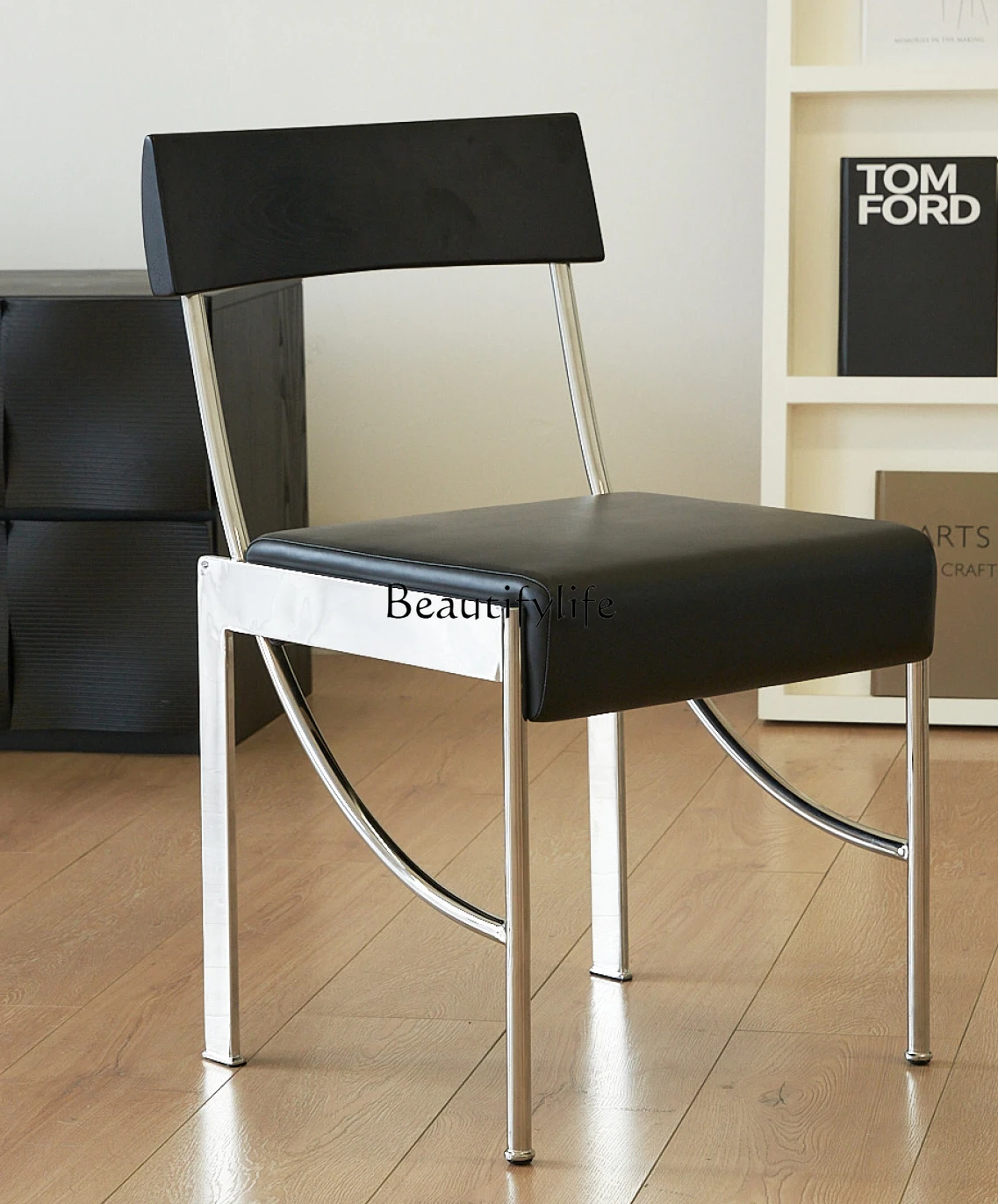 

Простой обеденный стул Bauhaus из нержавеющей стали и твердой древесины в античном стиле, металлический стул в стиле ретро