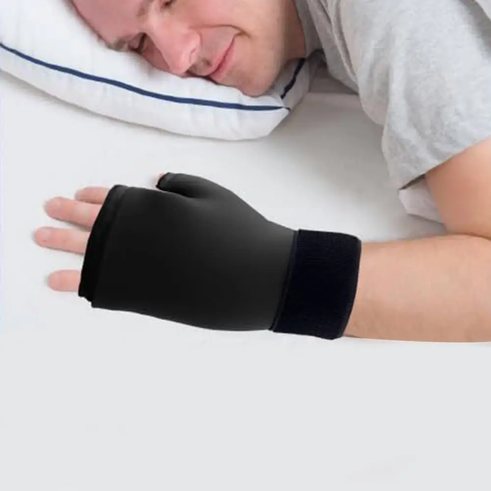 Hand Ice Pack Glove for Carpal Tunnel Relief Cold Hot Therapy Pack with Gel Filling Wrist Ice Wrap for Surgery Recovery Wor