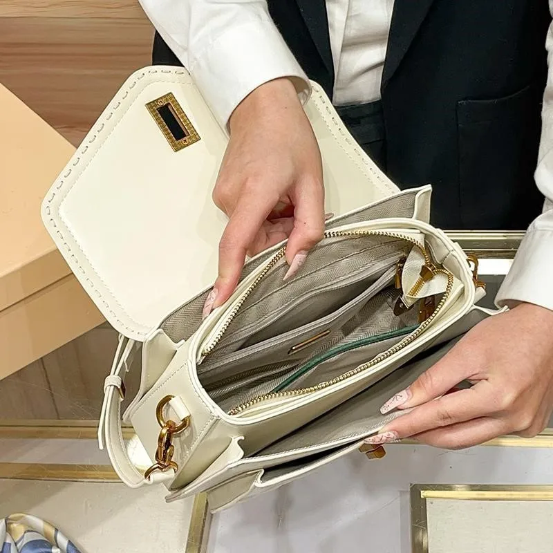 حقيبة نسائية فاخرة خفيفة الوزن لعام 2025، بتصميم ع...