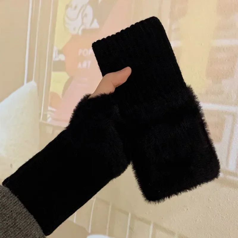 Women's Luxury White Plush Mink Fleece Fingerless Gloves