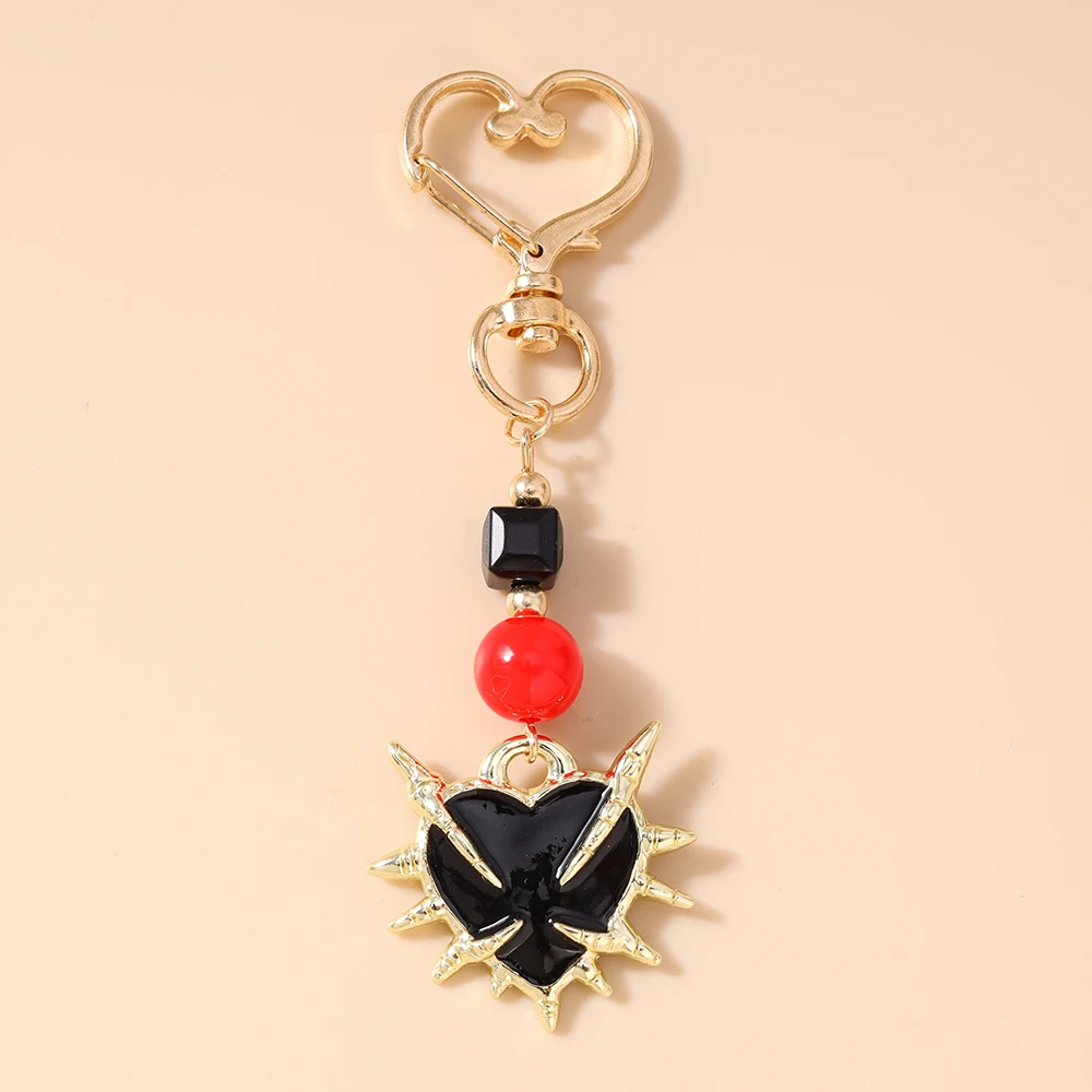 Portachiavi con Cuore a Spuntoni - Stile Dark e Alternativo 8 Portachiavi con Cuore a Spuntoni - Stile Dark e Alternativo - immagine 4