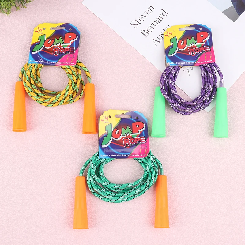 Рисунок 3 - Скакалка с пластиковой ручкой