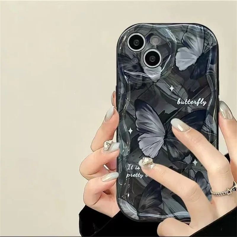 Soft Silicone Wavy Edge Love Heart Phone Cover