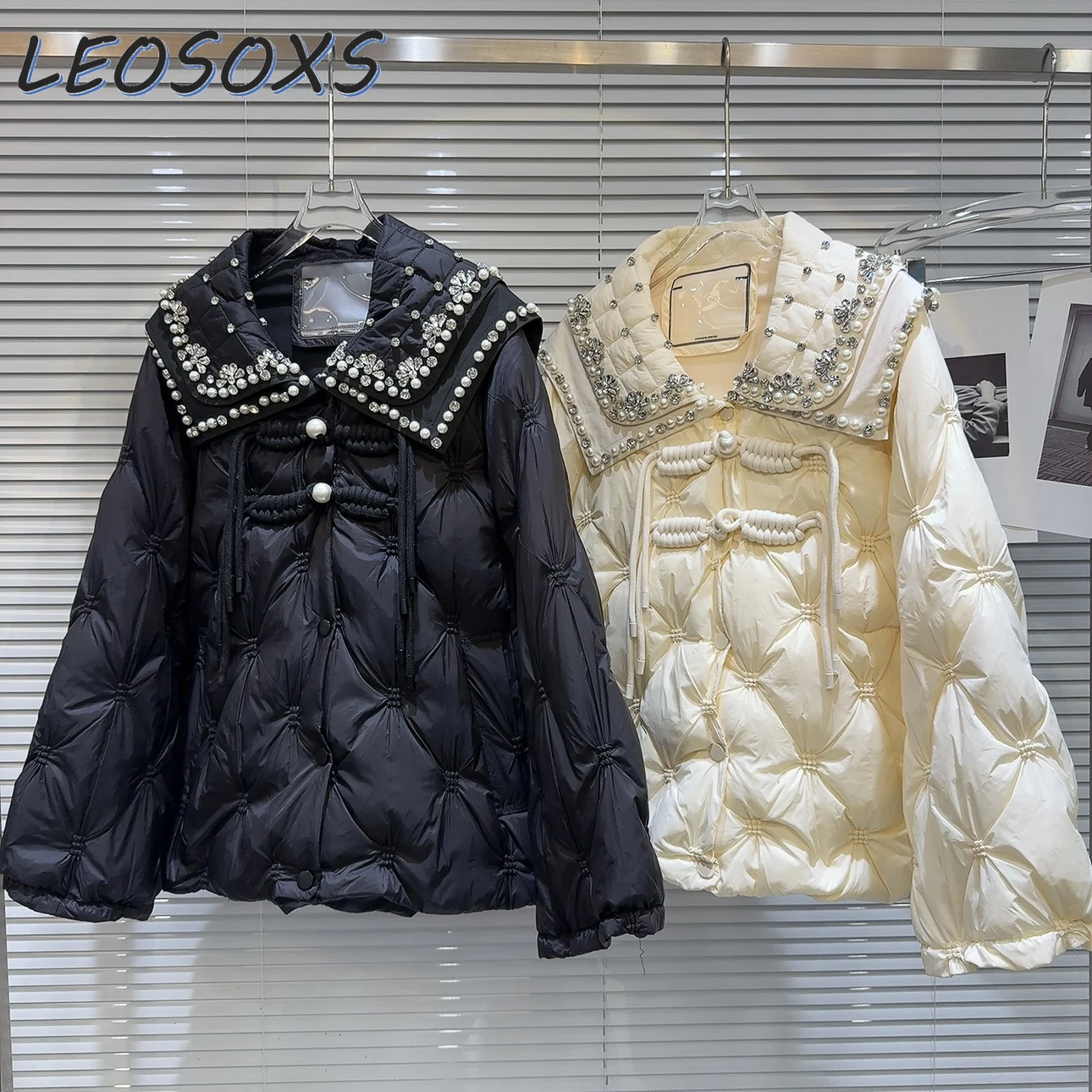 

2023 Winter New Heavy Industry Beads Lapel Fixing Buckle Warm Jacket Coat for Women Cotton Liner Quilted Coats Mainland China