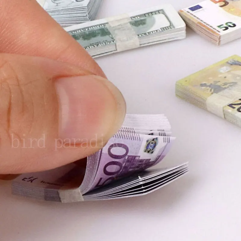 Miniature Items Mini Dollar Euro Korean Won Money Banknotes Model for Barbie Doll Ob11 1/6 1/12 Action Figure Dolls Accessories 2