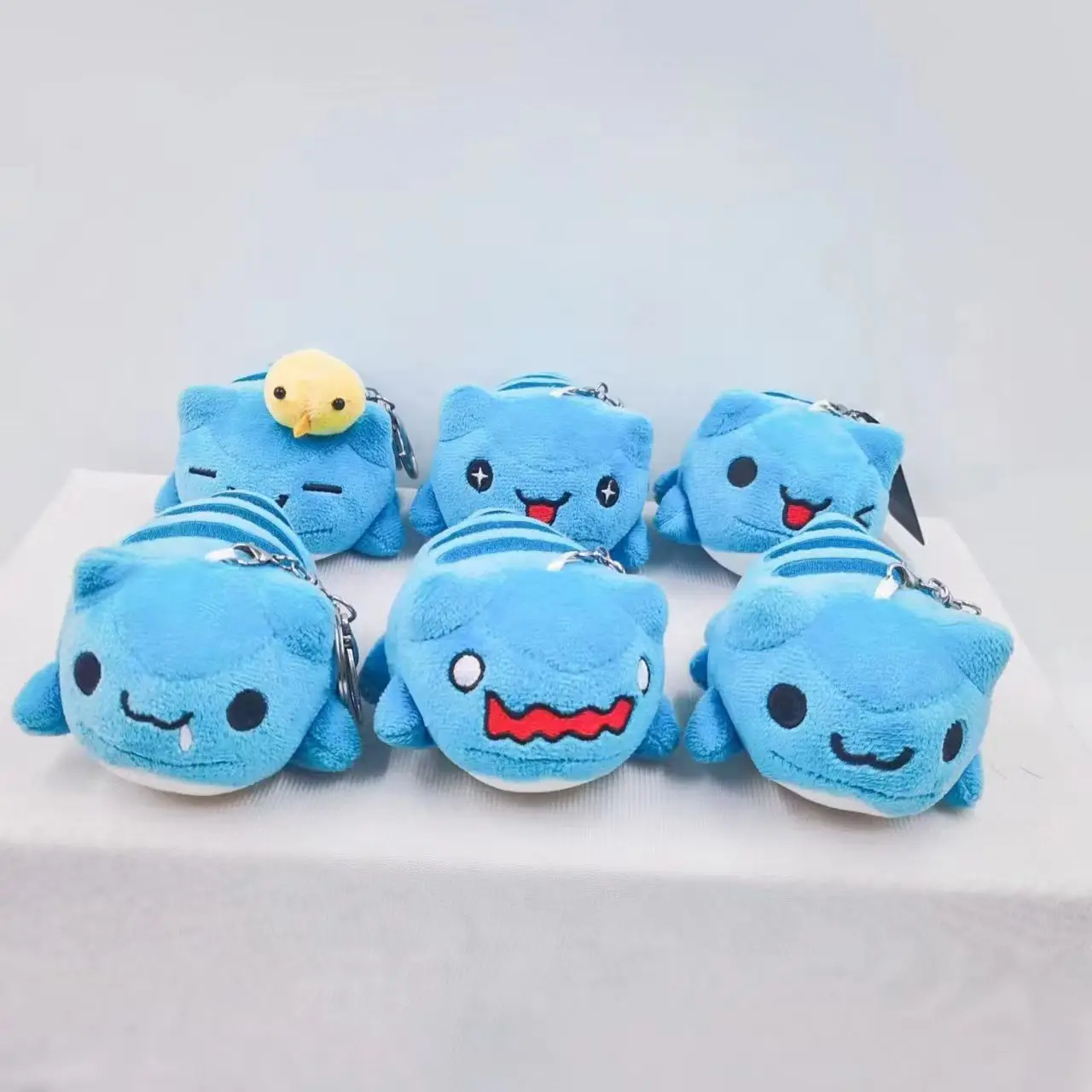 10cm Bugcat Capoo Plush pendants Anime Blue Cat Worm Cosplay Backpack decorative keychain children birthday present 6