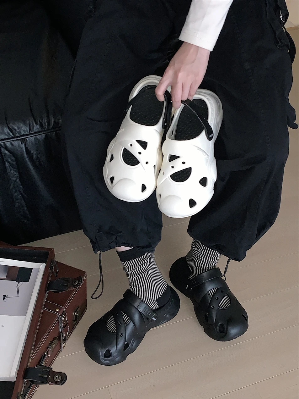 

Сандалии садовые для мужчин и женщин, модные повседневные спортивные тапочки, туннели, лето 2024