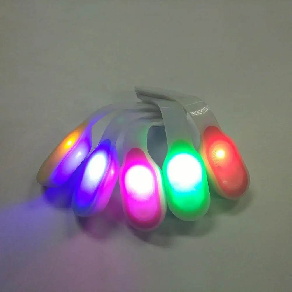

Eye Protection Lamp Portable Led Book Lamp with Battery-powered Magnet Adsorption Mini Size Eye Protection Ideal for Running As