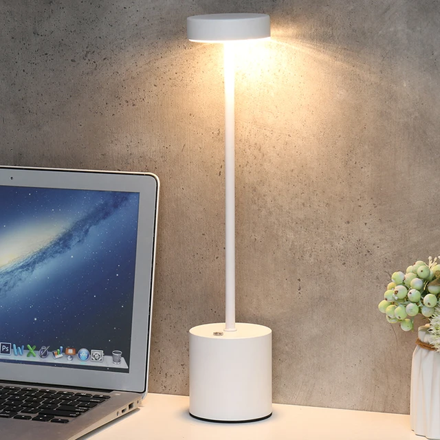 Lampe de table LED sans fil rechargeable avec intensité réglable