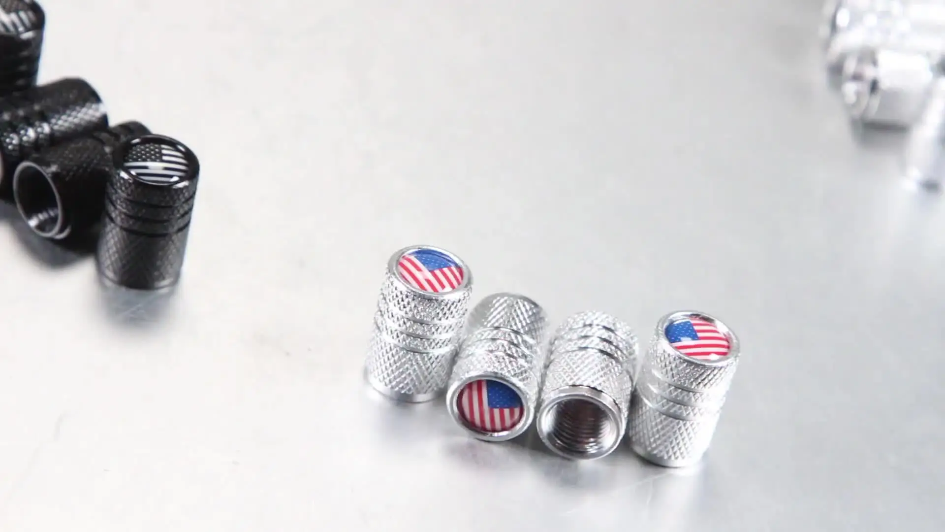 12 Tappi Valvola Pneumatici Bandiera Americana USA - Universali Auto, Moto, Bici