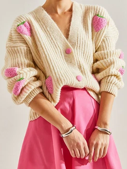 Women s Oversized Cable Knit Cardigan with V-Neckline and Ribbed Hemline Cozy Button-up Sweater in Soft Pink 1