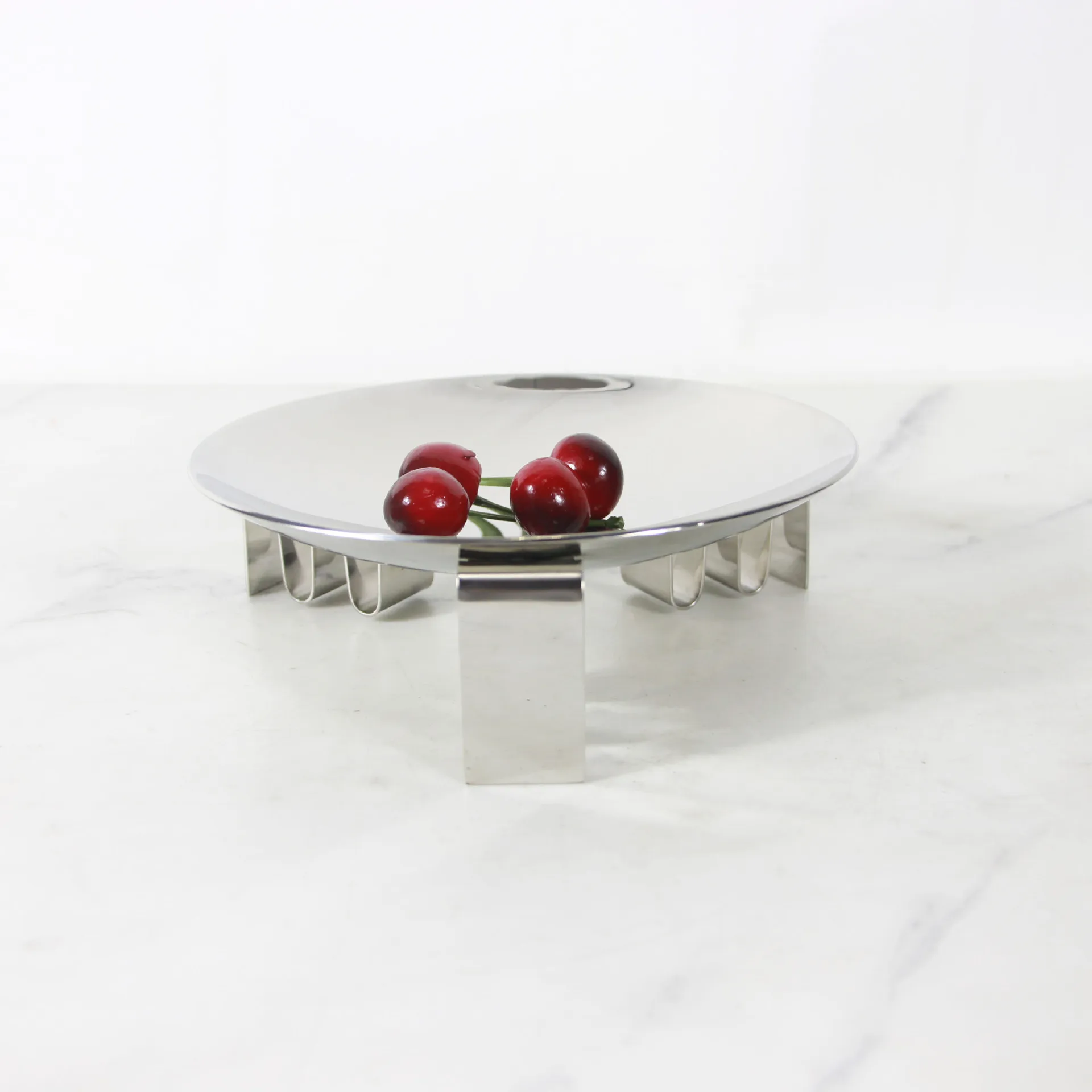Modern simple European stainless steel silver round fruit tray ornament model house sales office soft decoration 3