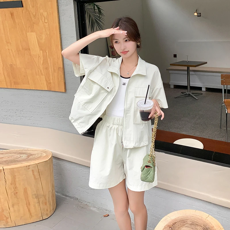 

Short Sleeve Zipper Pocket Loose Jacket Coat High Waist Wide Leg Shorts Two Piece Set 2023 Women Streetwear Safari Style T1335