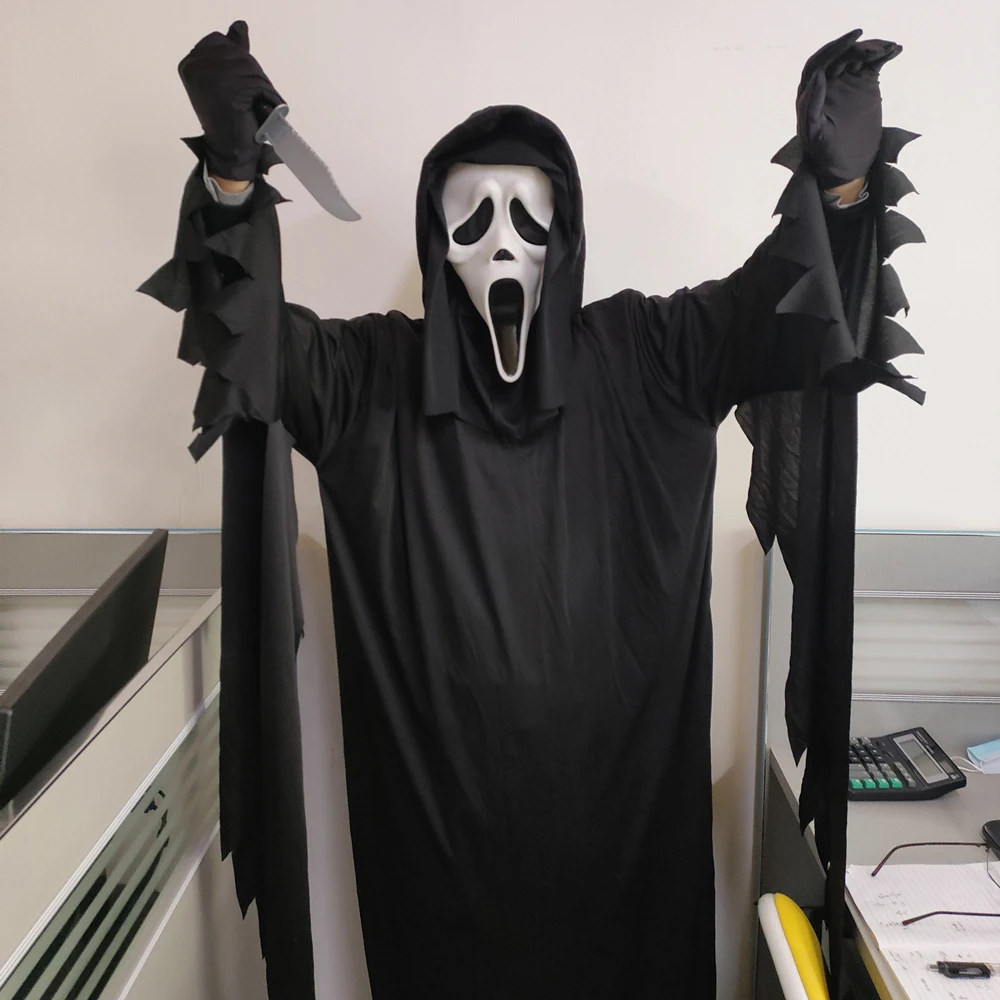 Scream Costume