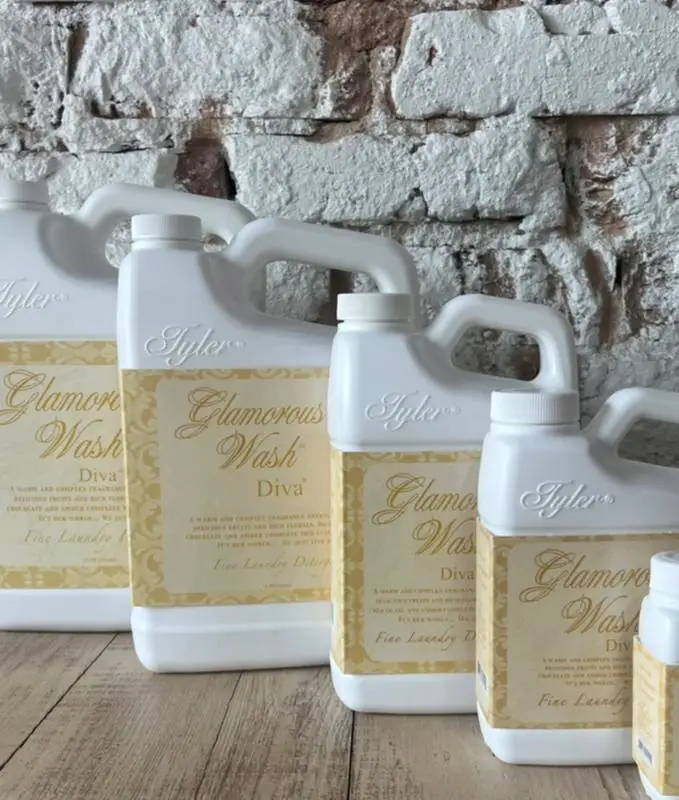 GLAMOROUS WASH 32oz Laundry Detergent by Tyler Candle Company