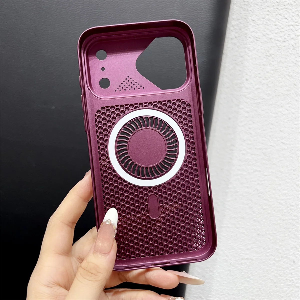 Breathable Magnetic Case with Cooling Heat Dissipation Cover
