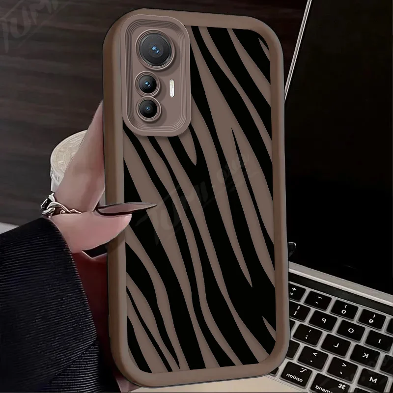 Chic Black Leopard Zebra Print Phone Case