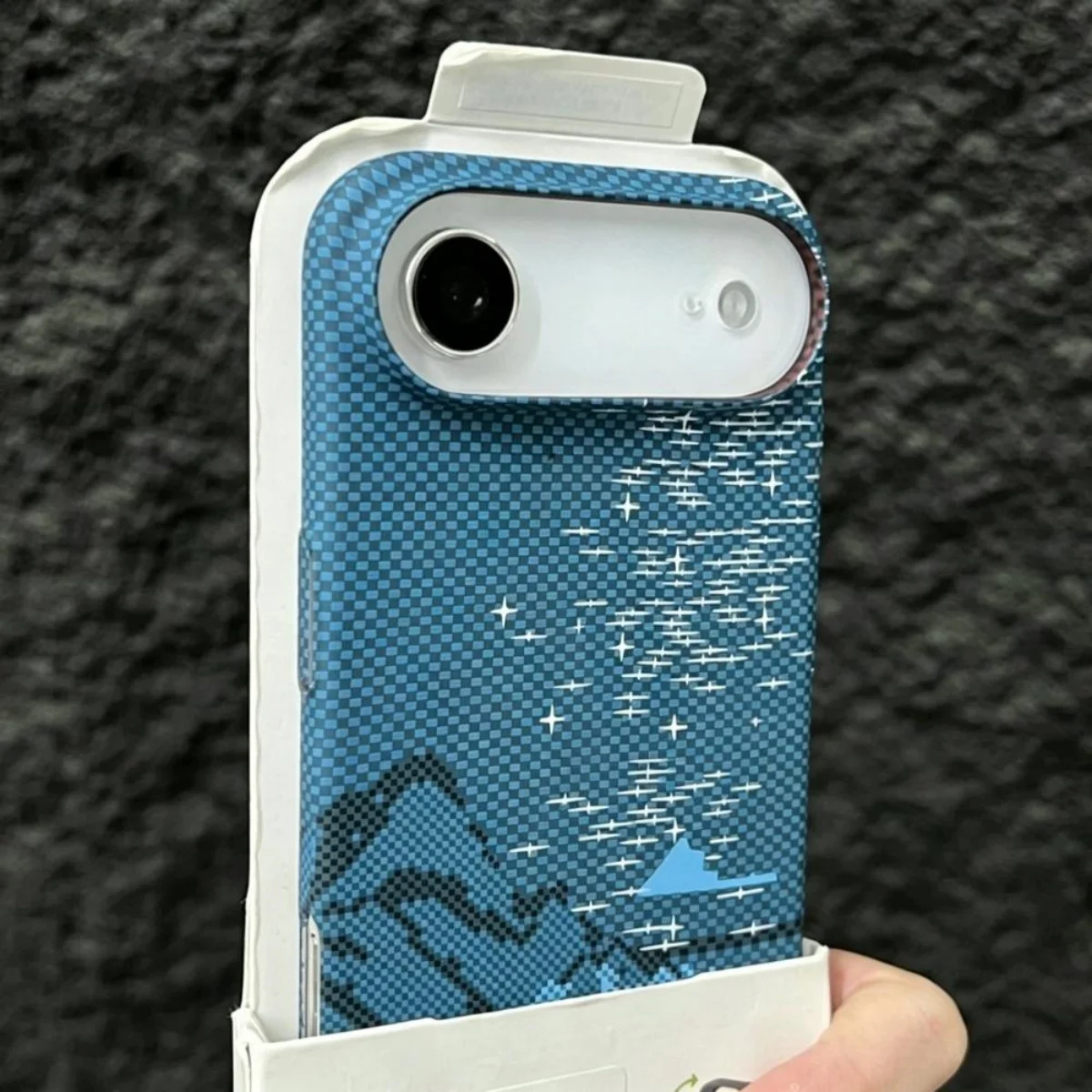 Luxury Carbon Fiber Kevlar Texture Phone Case with Mountain Island Starry Sky Design