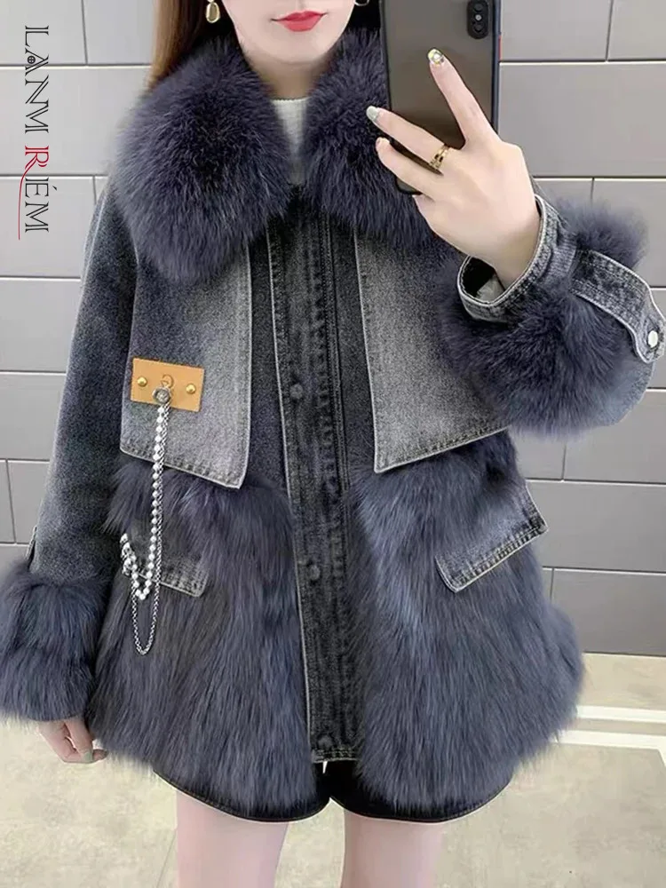 

LANMREM Winter Thick Women Coat Faux Fur Denim Patchwork Design Chain Spliced Short Jackets Streetwear 2023 New Clothing 2AA3750