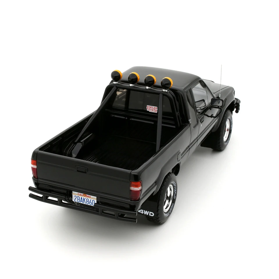 Shindy37101/18 トヨタ ハイラックス SR5 ブラック Shindy37101/18