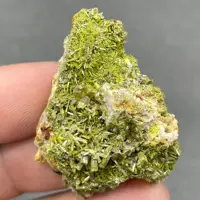 Natural Pyromorphite mineral specimen + healing quartz crystals and stones rock gemstone 1
