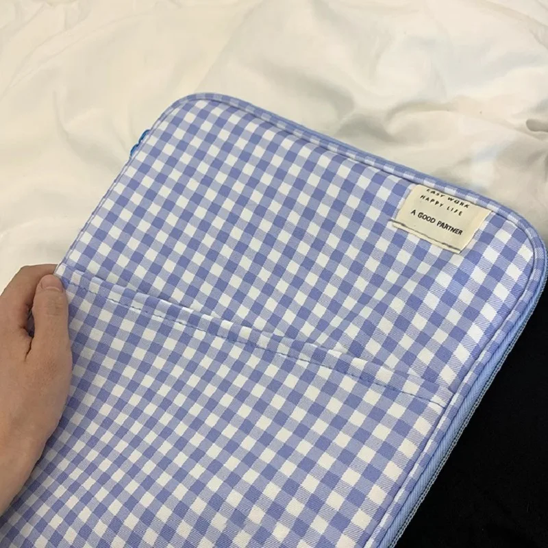 Versatile Tablet and Laptop Protective Sleeve with Pocket