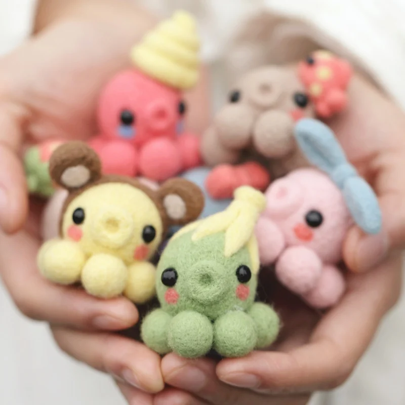 36Colors/Set Wool Fibre Wool Yarn Roving For Needle Felting materials Dinosaur Wool Felt Craft DIY Material Bag Pack 6