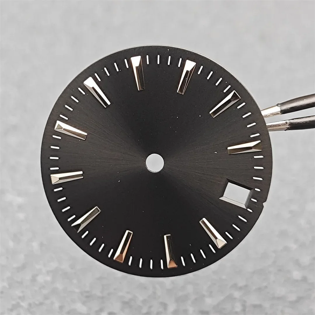 Watch Dial Stripes Sunburst Surface Single Date Watch Face Replacement Parts NH35/364R/7S Movement