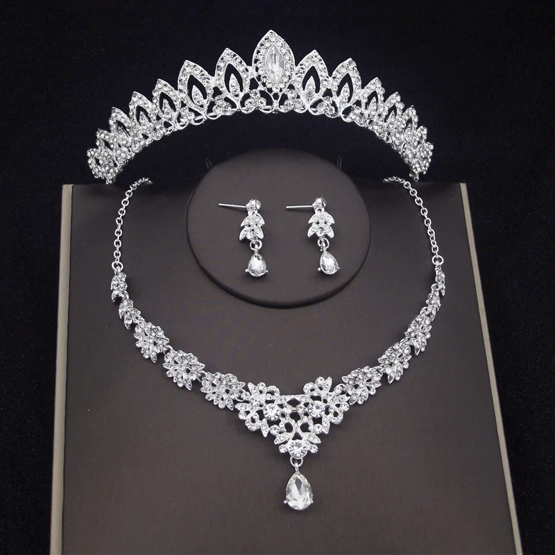 011 Tiara Sets