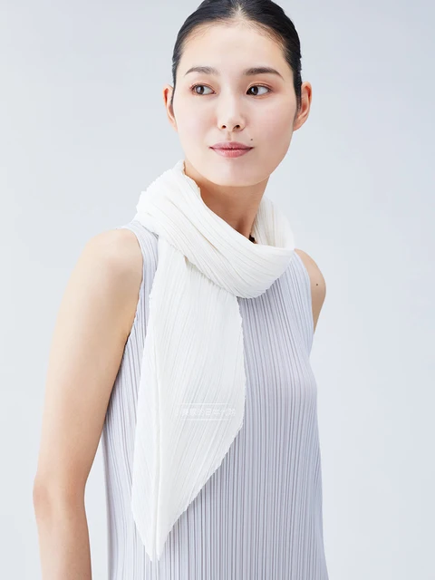 Miyake plissé femmes écharpe châle tissu mode coréenne mince crème solaire écharpe Foulard Femme Luxe Marque Hijabs pour Femme 3 Miyake plissé femmes écharpe châle tissu mode coréenne mince crème solaire écharpe Foulard Femme Luxe Marque Hijabs pour Femme 3