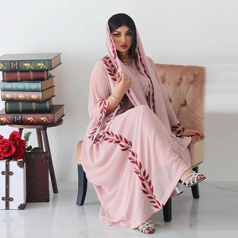 2023 Middle East Arab Muslim Abayat Fashion Chiffon Abaya Femme Embroidered Pink Crew Neck Robe Femme Musulman with Hijab