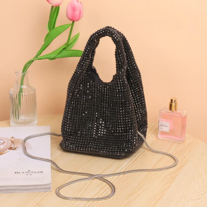 

2023 new women bag female messenger bags black diamond portable basket diamond bag light luxury high grade Bucket bag sac main