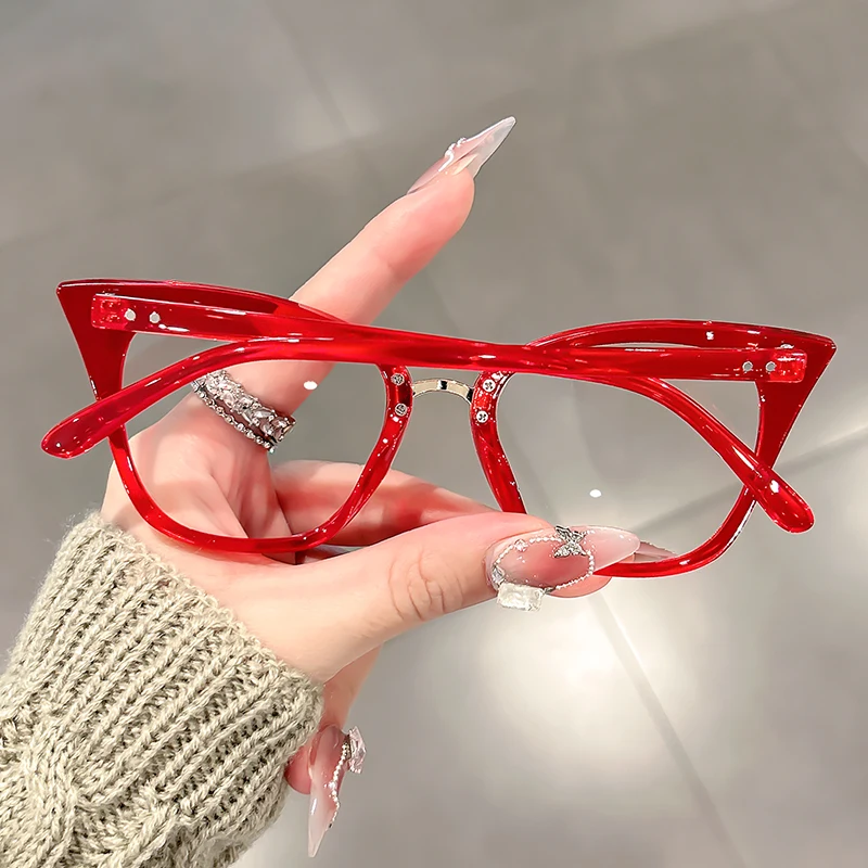 Ultra-light and fashionable large-framed cat-eye anti-blue light glasses are simple and versatile sunglasses for shooting - Image 5