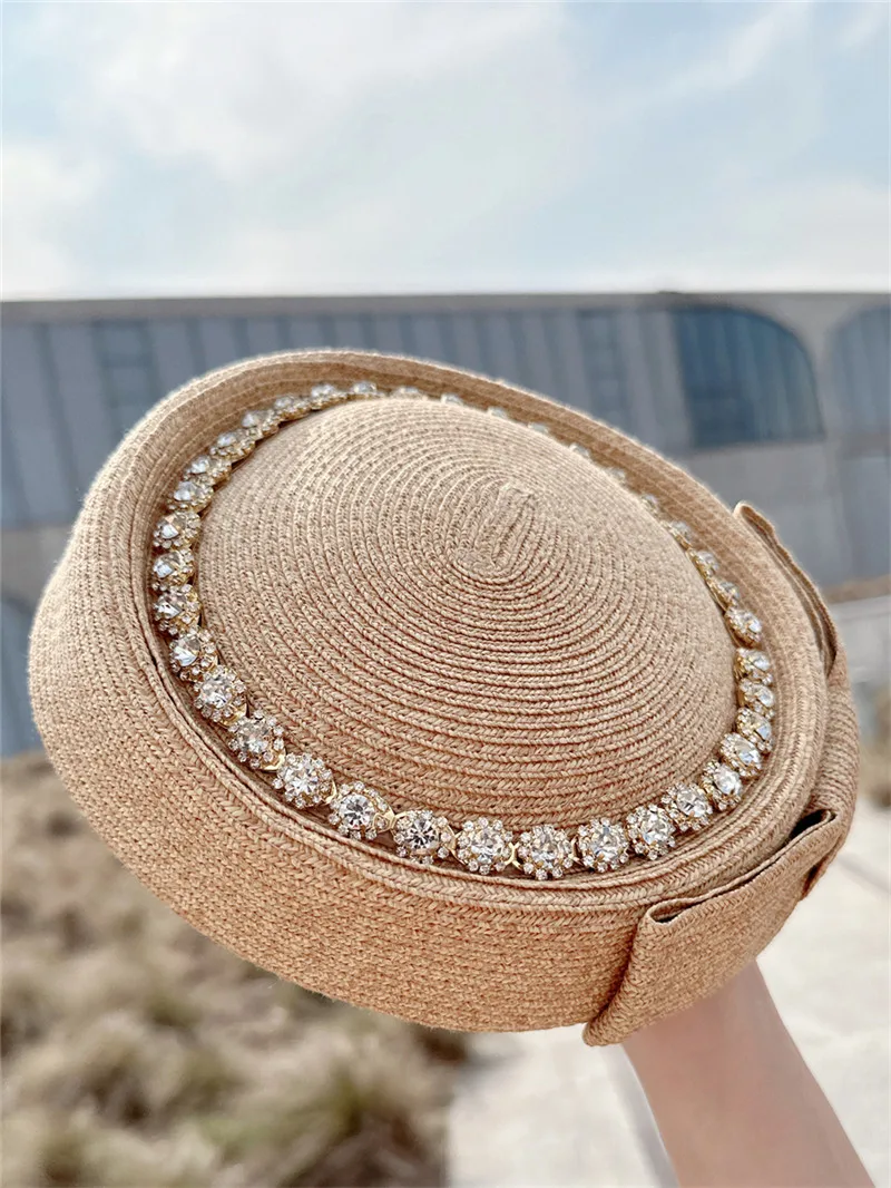 

202308-ll-TS017019 chic dropshipping Vintage Shiny rhinestone design natural grass lady beret hat men women Leisure painter cap