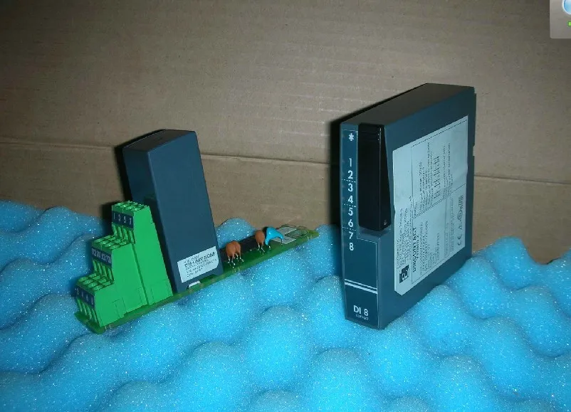 

1 шт.★EUROTHERM 2500M/DI8
