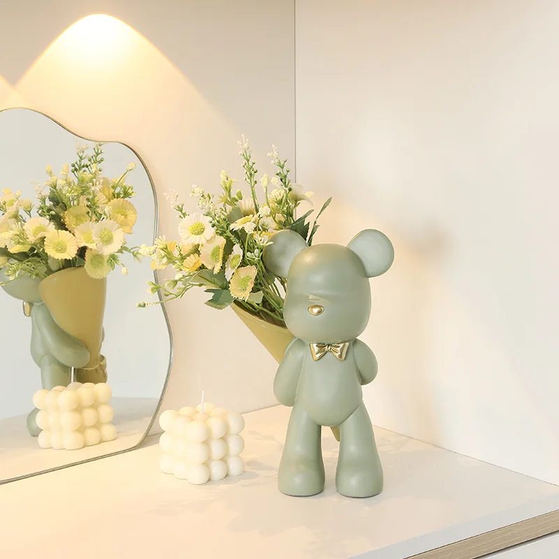 

Luxury and Violent Bears Holding Flowers Vase Decoration Living Room Flower Arrangement Dining Table porch TV Cabinet Decoration