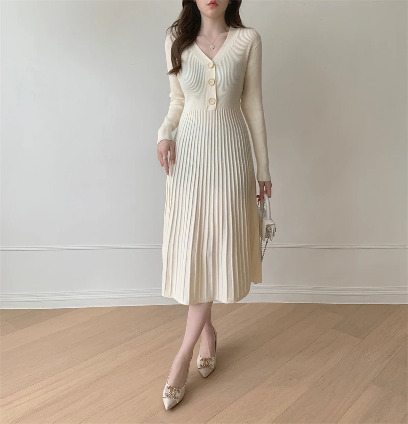 Strick plisseekleid Clearance