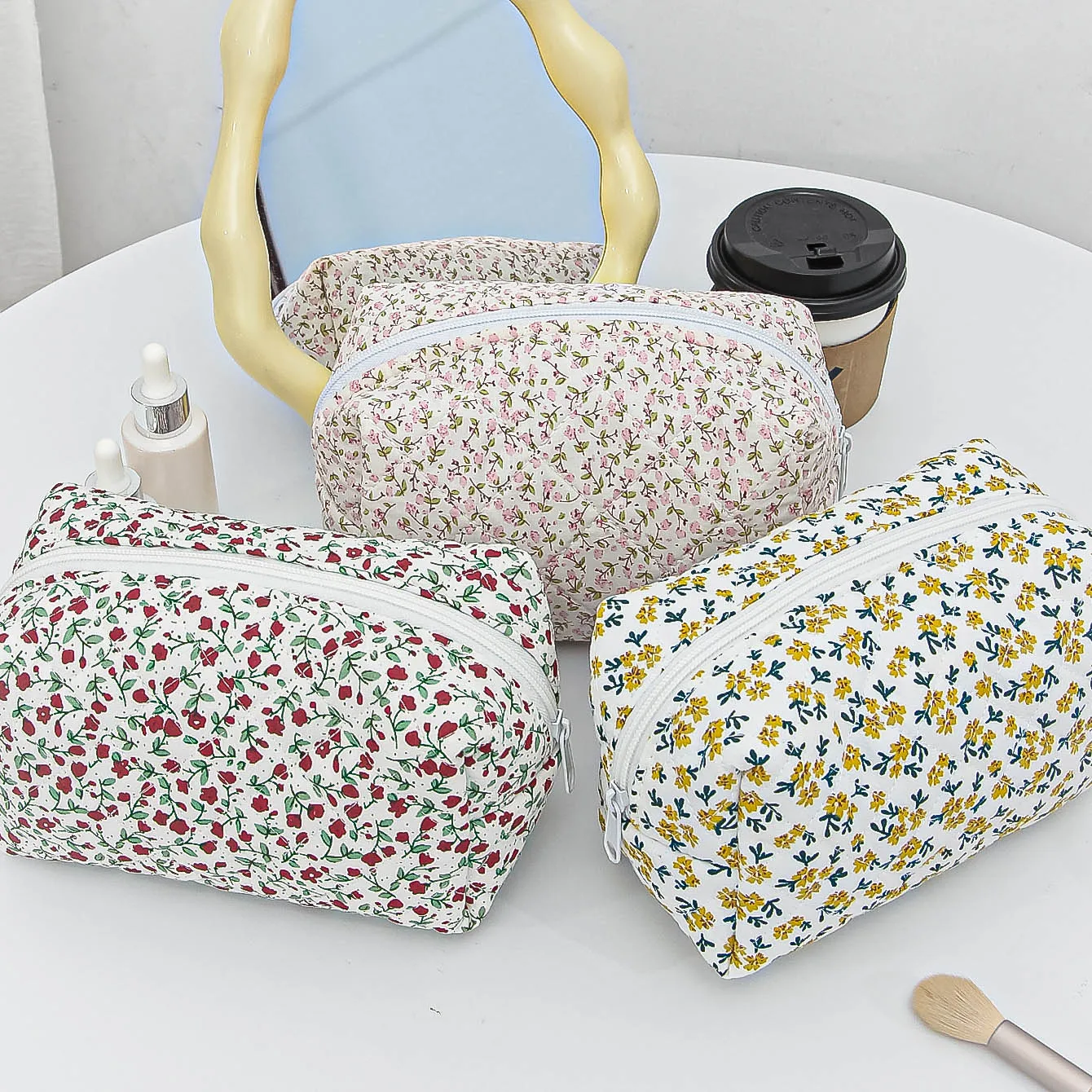 Quilted Floral Makeup Bag Zipper Cute Print Flower Storage Organizer Makeup Accessory Toiletry Bag Large Capacity Cosmetic Bag 2