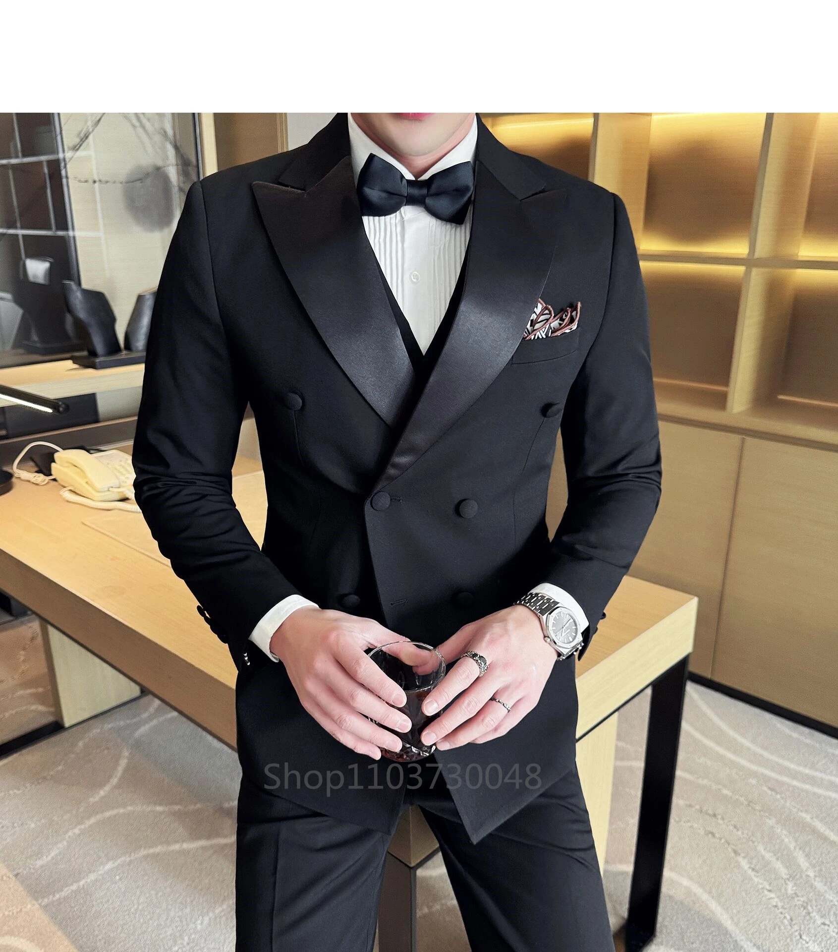 Black Men's 3 Pieces Suit Peak Lapel Double Breasted Jacket Vest Pants Wedding Groom Tuxedos Slim Fit Formal Business Suits
