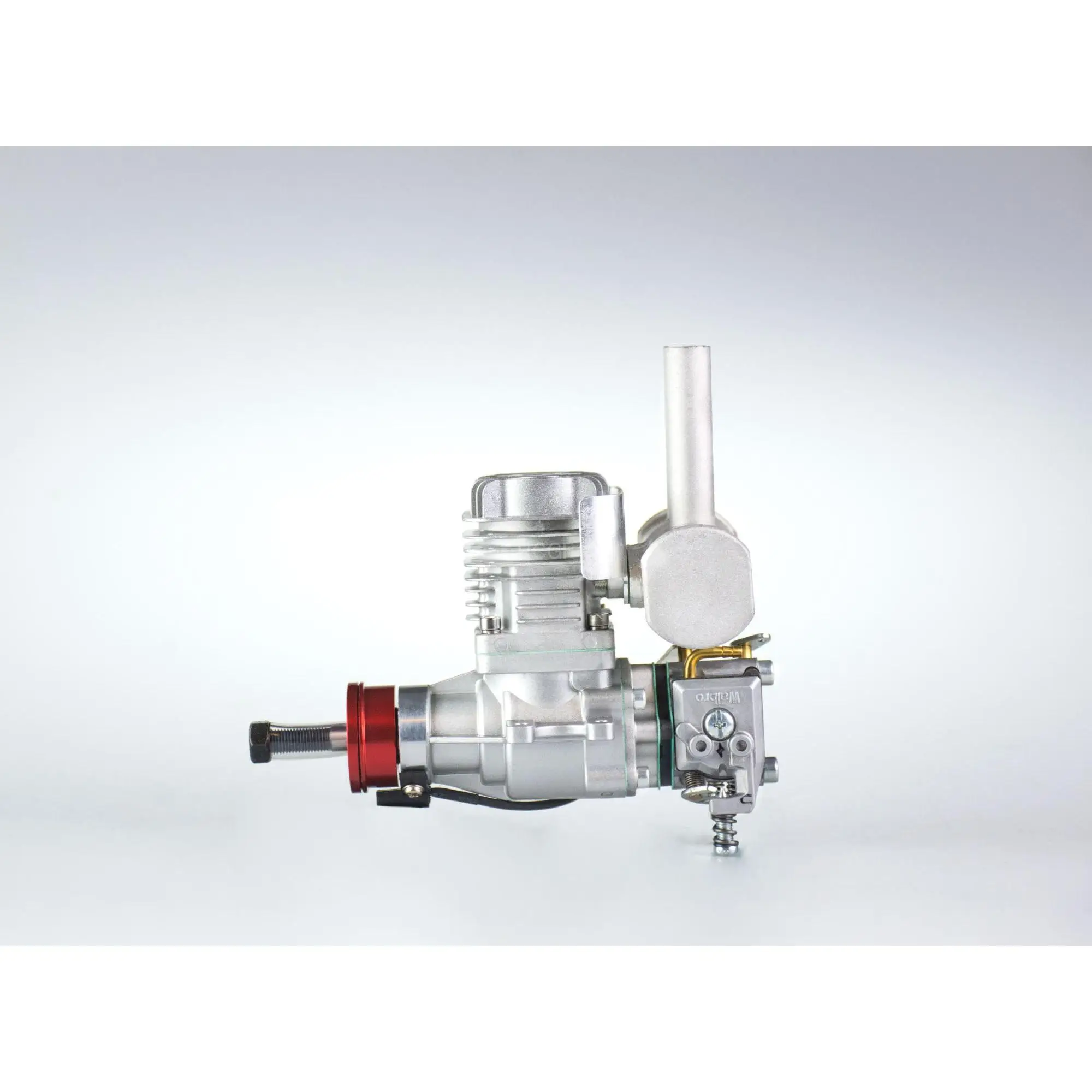 Détail du carburateur Walbro sur le moteur à gaz RCGF 16cc pour avion RC sportif