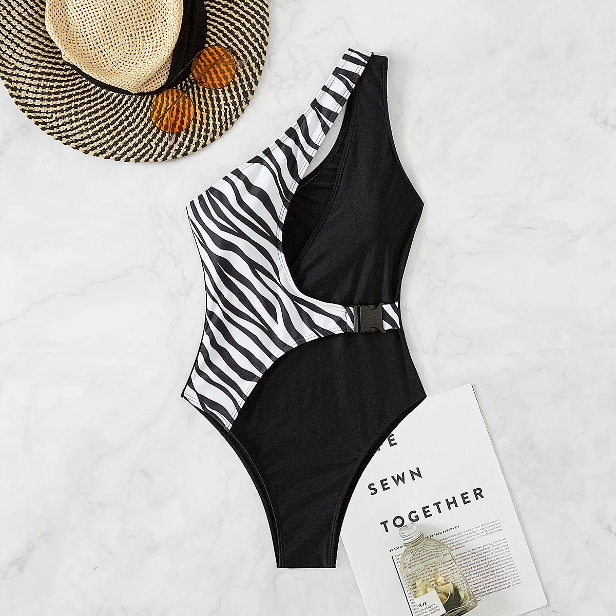 2023 New One Piece Swimsuit Women's Diagonal Shoulder Suspender  Sexy Slim Swimsuit Retro Tights Backless Bikini