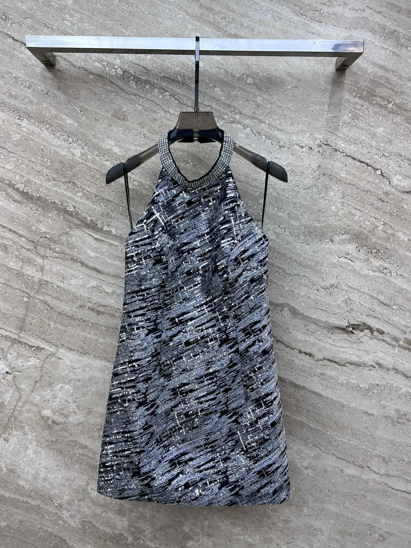 

Женская одежда 2024, модное дизайнерское платье с воротником-стойкой и лямкой на шее, Новинка весна-лето 401