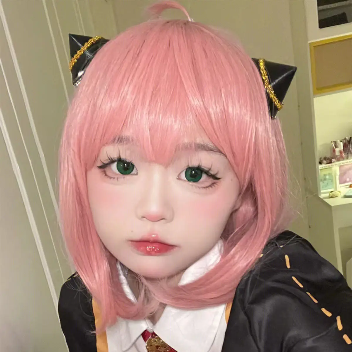 

Anya Forger Short Pink Wig Anime Spy X Family Cute Girl Child Cosplay Wigs Headwear Hairpin Baby Fake Hair with Wig Cap