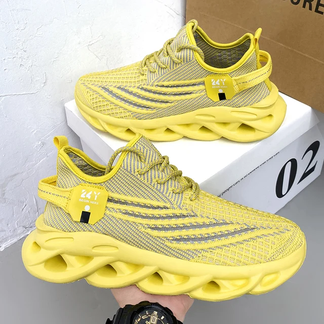 Men's Popular Casual Shoes, Versatile Ultra-Light Breathable Walking Shoes, Suitable for Outdoor Activities and Travel Shoes, New Fashion Popular Thick-Soled Heightening Running Shoes for Men