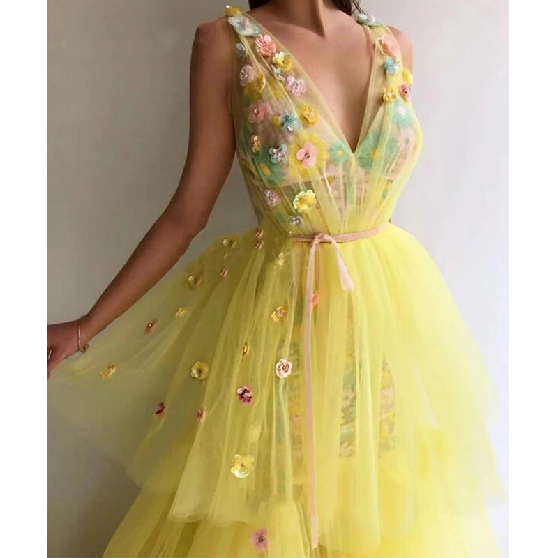 3D Flowers Yellow Prom Dresses Long Double V Neck Sleeveless Tiered Formal Evening Party Gown A-line Beach Princess Dress evening dresses for women