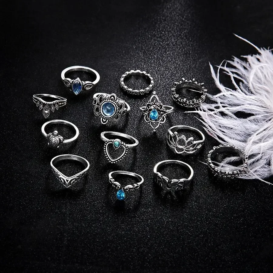 13Pcs Vintage Flower Rings Set - Hollow Carved Crown Love Jewelry for Women 2025 Trendy Retro Party Gift Exquisite Fringer Rings