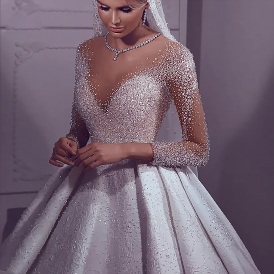 Maßgeschneiderte Ballkleid-Brautkleider mit Strassperlen und O-Ausschnitt 2026, Illusions-Rückenfreies Tüllkleid, Arabische Dubai Brautkleider für Frauen – Detail 3