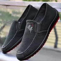 New Cloth Shoes for Men, Breathable and Casual Dad's Shoes, Spring Soft Sole, Durable, One Step Lazy Canvas Shoes 2